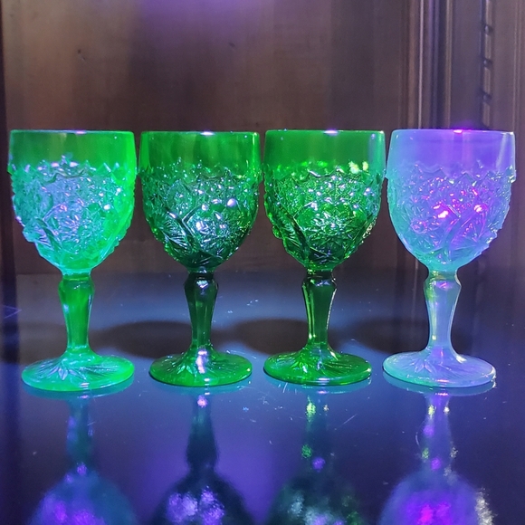 Degenhart Other - (4☘️) Vntg "Buzz Saw" Uranium 💚& Carnival Green Goblets Double Shot Degenhart